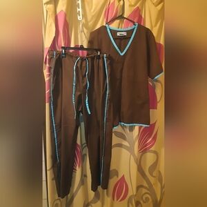 Scrub Top and Bottoms ☆ Matching Set